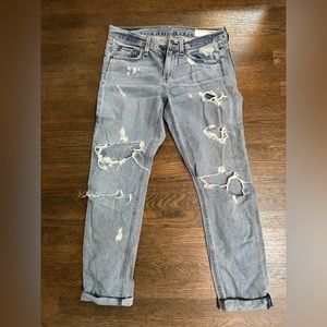 Boyfriend jeans size 25 ripped